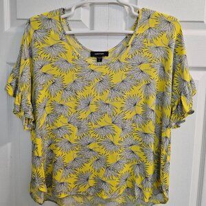 KAREN KANE. Palm Leaf Print. Ruffled sleeves. Sustainable. Size: XL